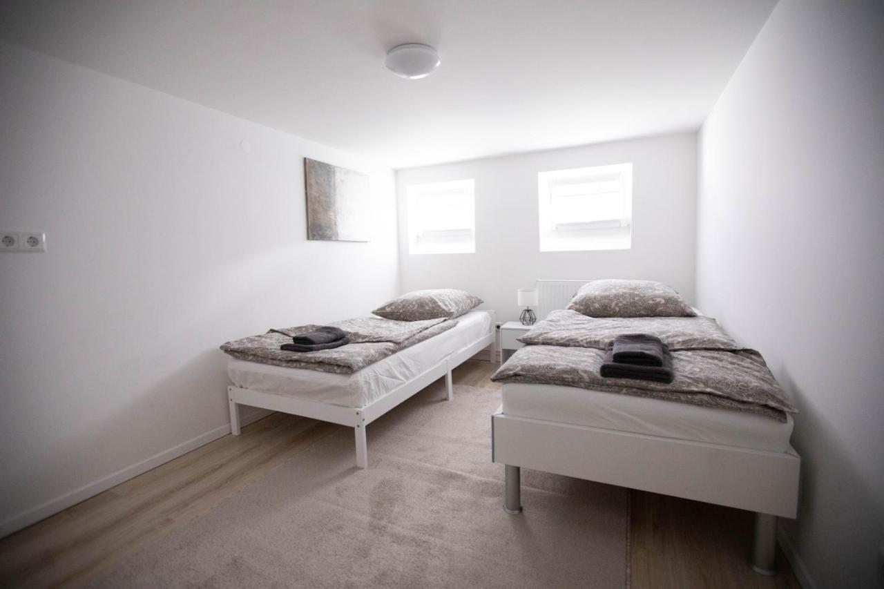 80Qm - 4 Rooms - Private Parking - Keller-Basement - Mallibase Apartments Hannover Luaran gambar