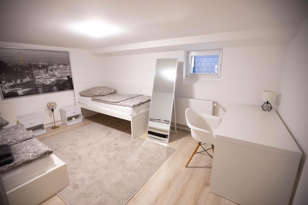 80Qm - 4 Rooms - Private Parking - Keller-Basement - Mallibase Apartments Hannover Luaran gambar