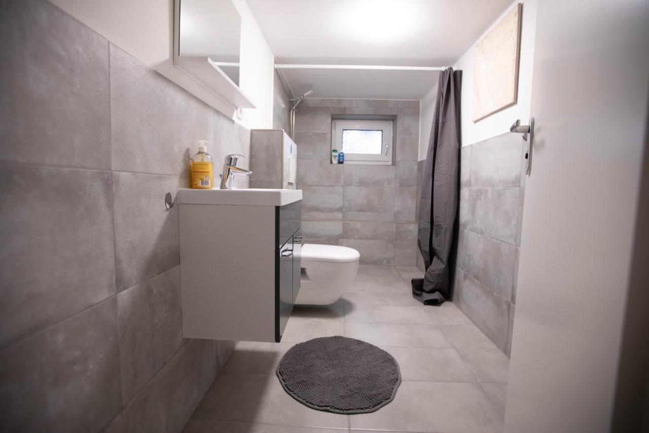 80Qm - 4 Rooms - Private Parking - Keller-Basement - Mallibase Apartments Hannover Luaran gambar